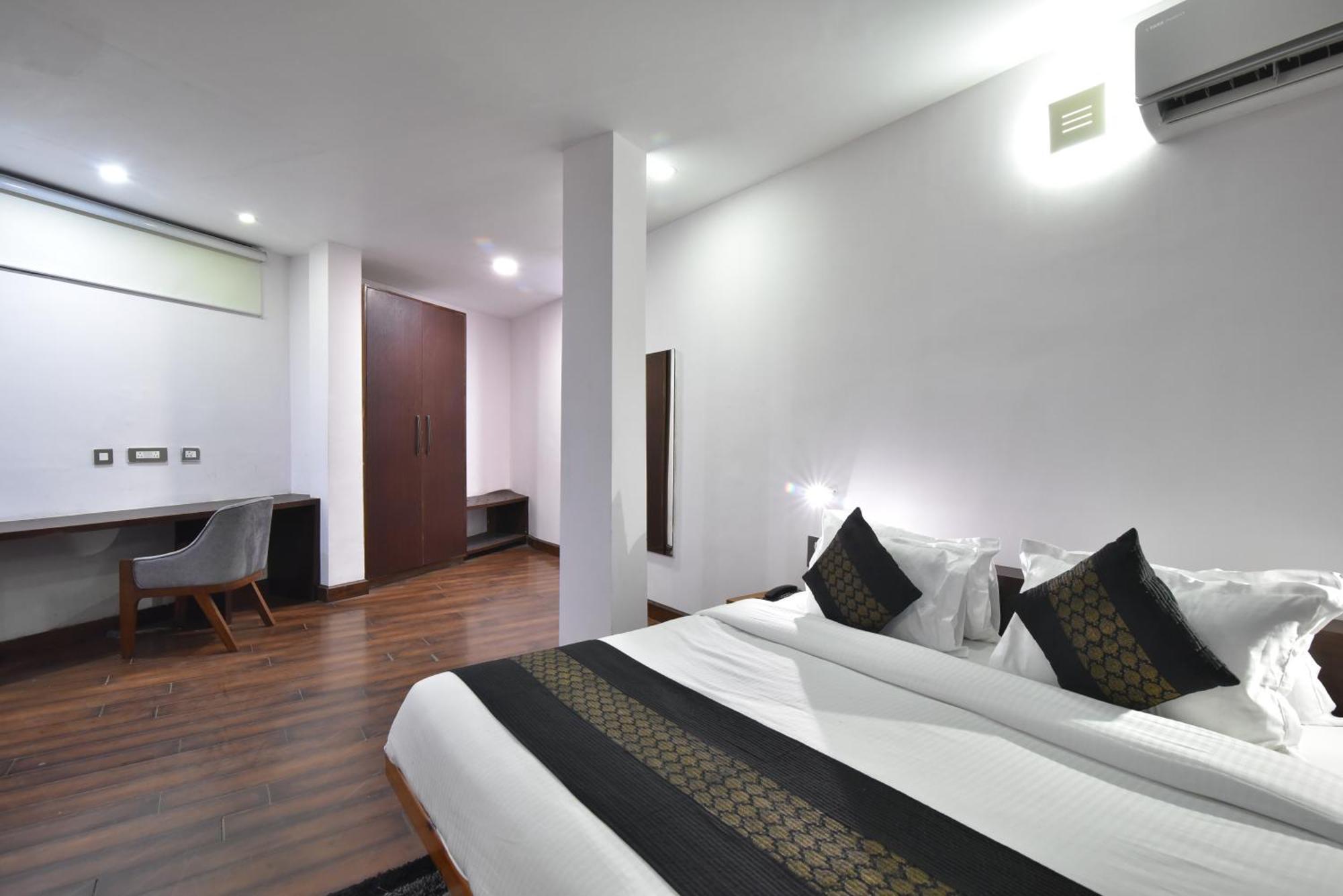 M Hotel And Restaurant McLeod Ganj Eksteriør bilde