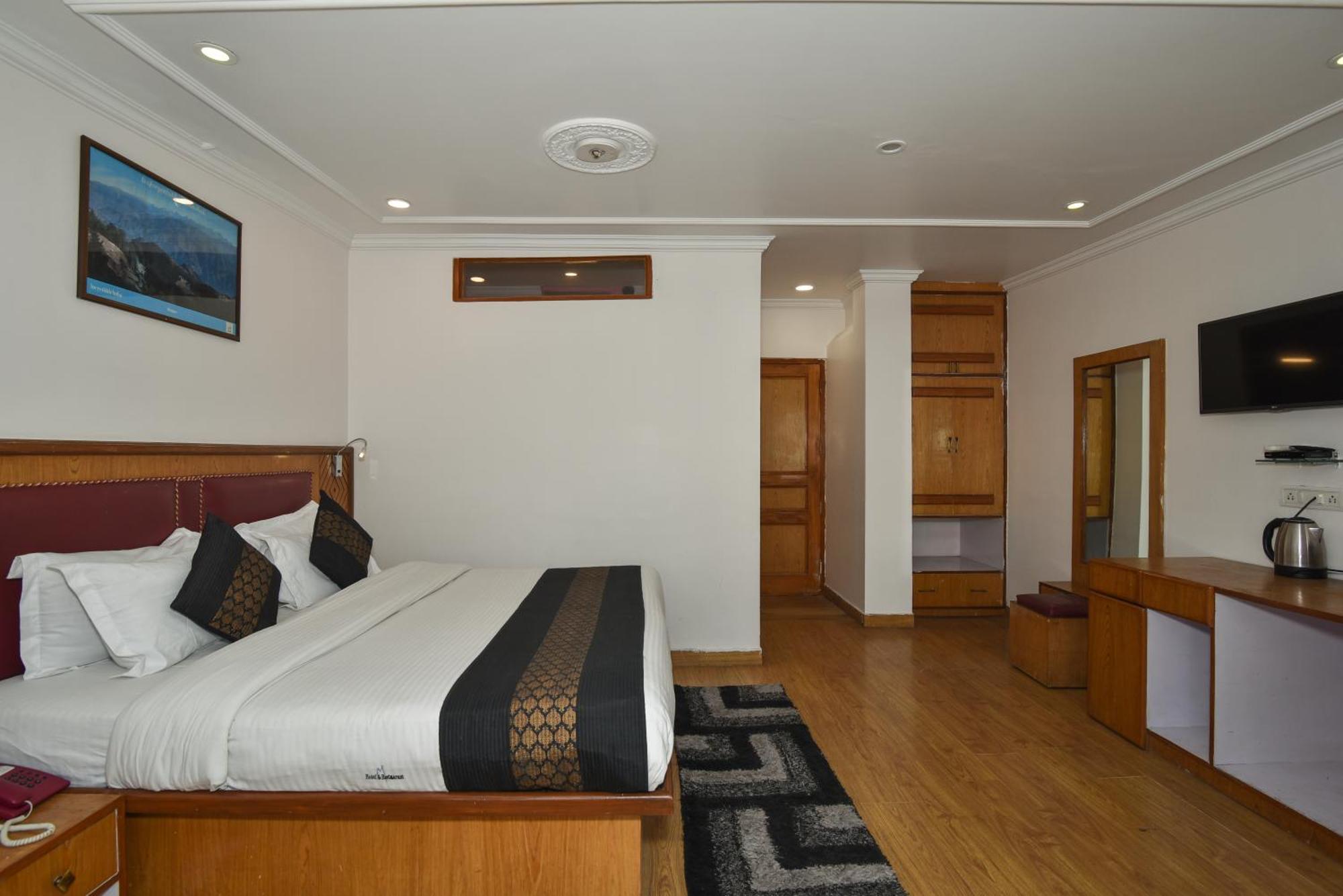 M Hotel And Restaurant McLeod Ganj Eksteriør bilde