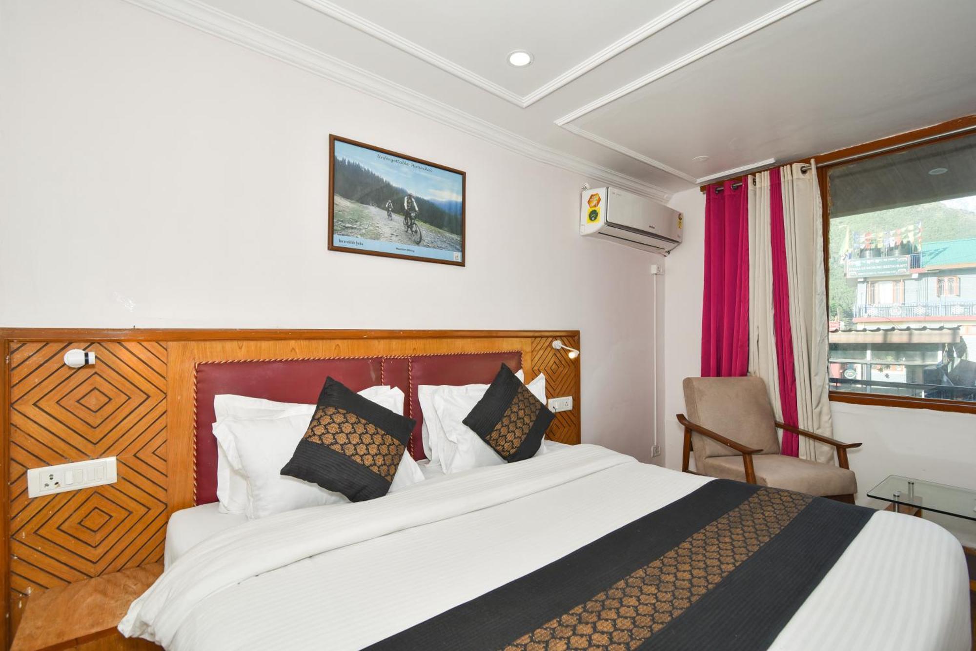 M Hotel And Restaurant McLeod Ganj Eksteriør bilde