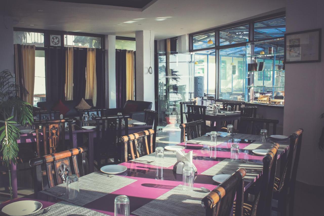 M Hotel And Restaurant McLeod Ganj Eksteriør bilde